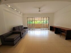 Blk 104 Clementi Street 14 (Clementi), HDB Executive #556549401